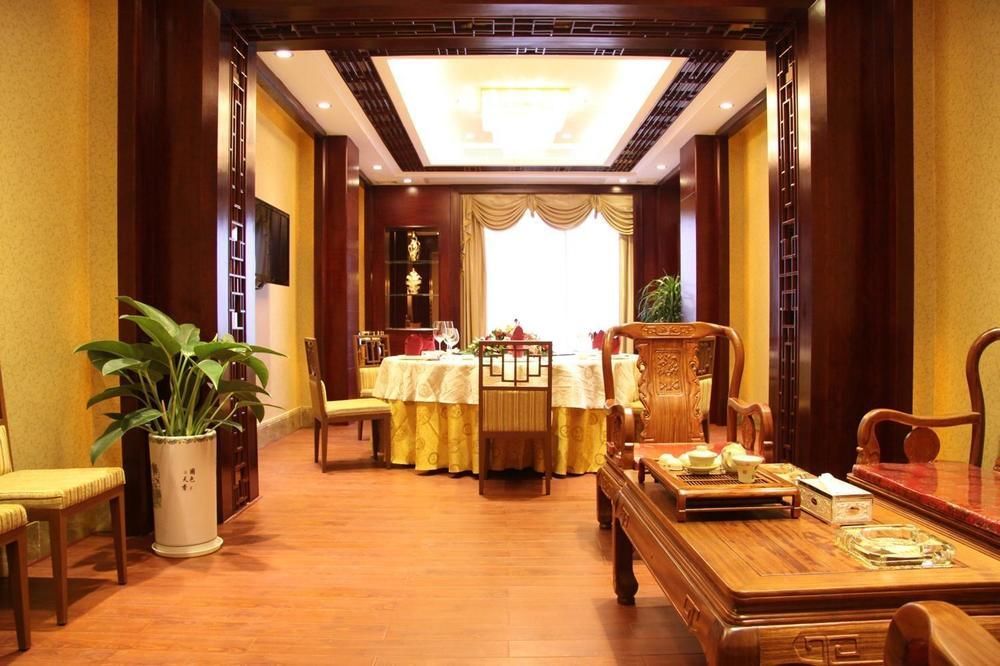 Huizhou Jinhuayue International Hotel Exteriör bild