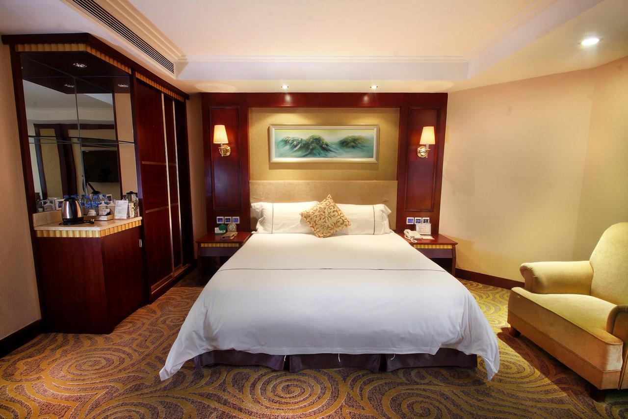 Huizhou Jinhuayue International Hotel Exteriör bild