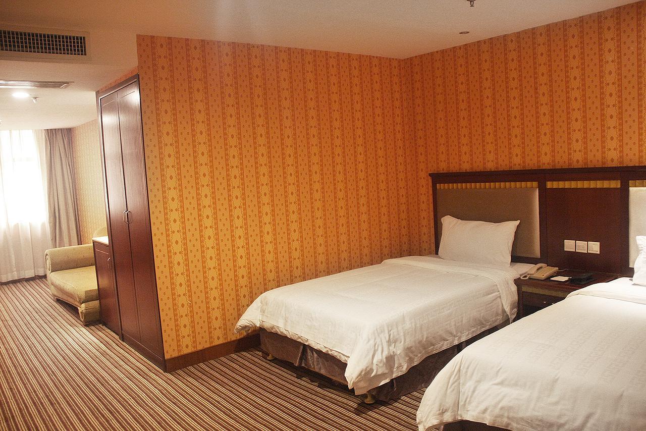Huizhou Jinhuayue International Hotel Exteriör bild